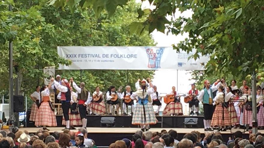 Once grupos participarán en Villena en las jornadas juveniles de folklore nacional
