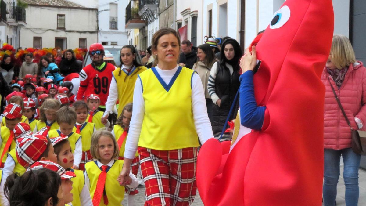 El desfile contó con la participación de las mascotas de los Juegos Olímpicos de París.