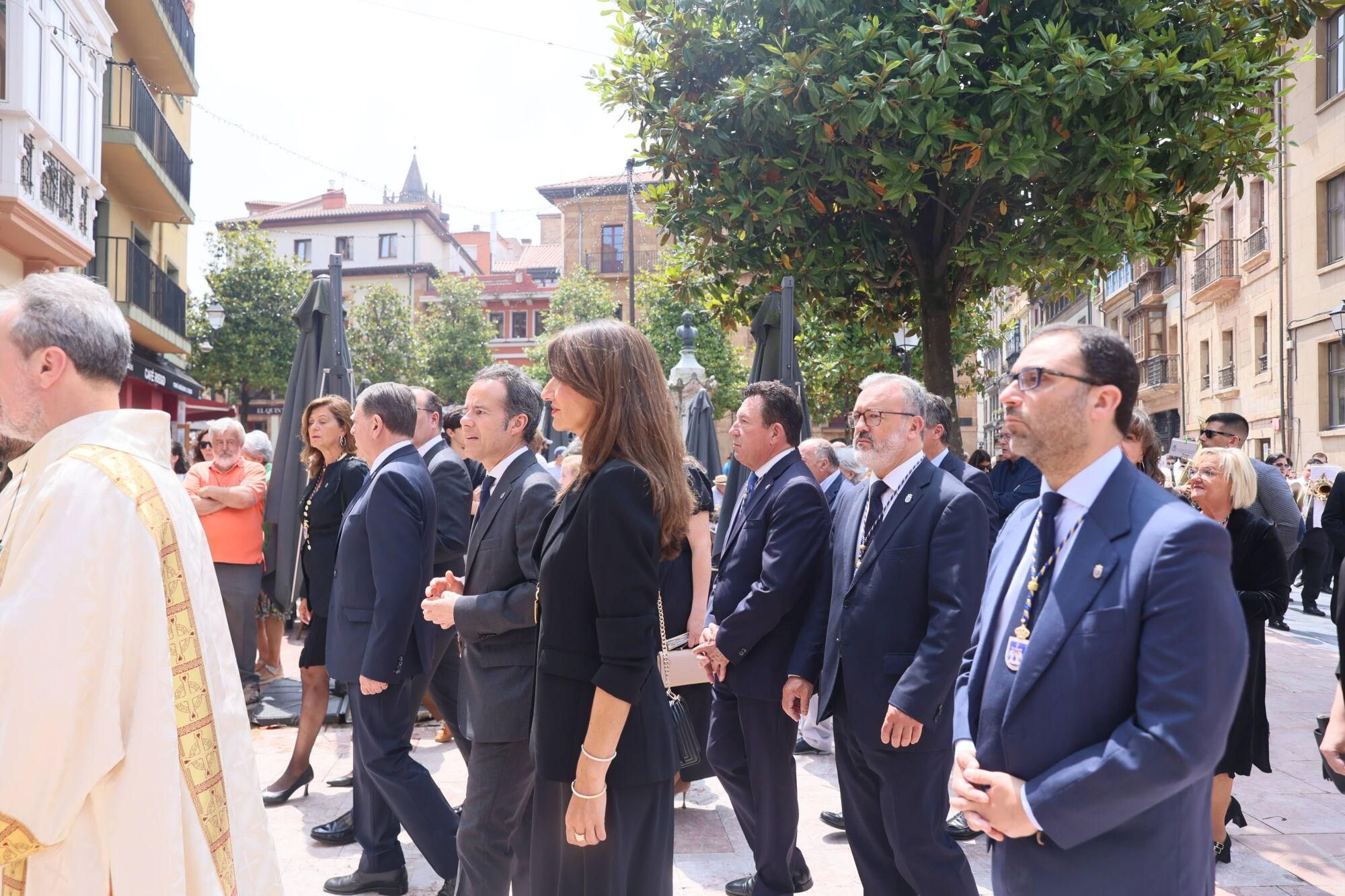Así fue la misa del Corpus Christi en la catedral de Oviedo.