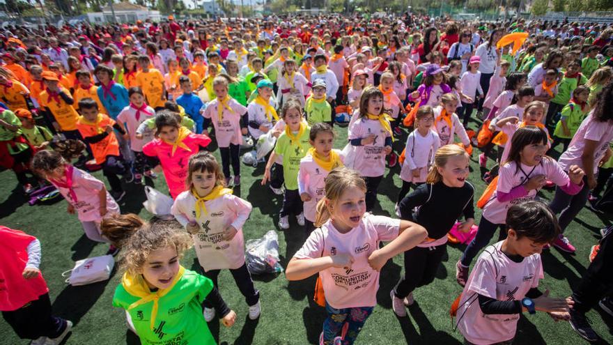 Fomentando el deporte en los colegios.