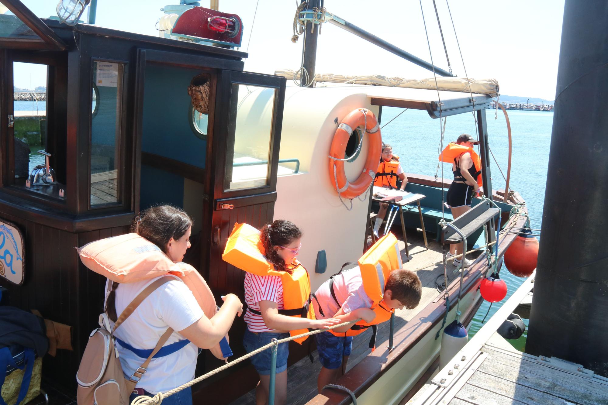 Una de las actividades por la biodiversidad a bordo del "Chasula".