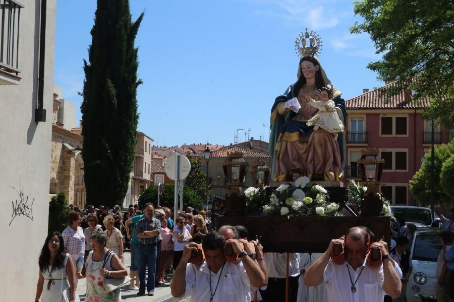 Procesión de la Virgen de la Salud.