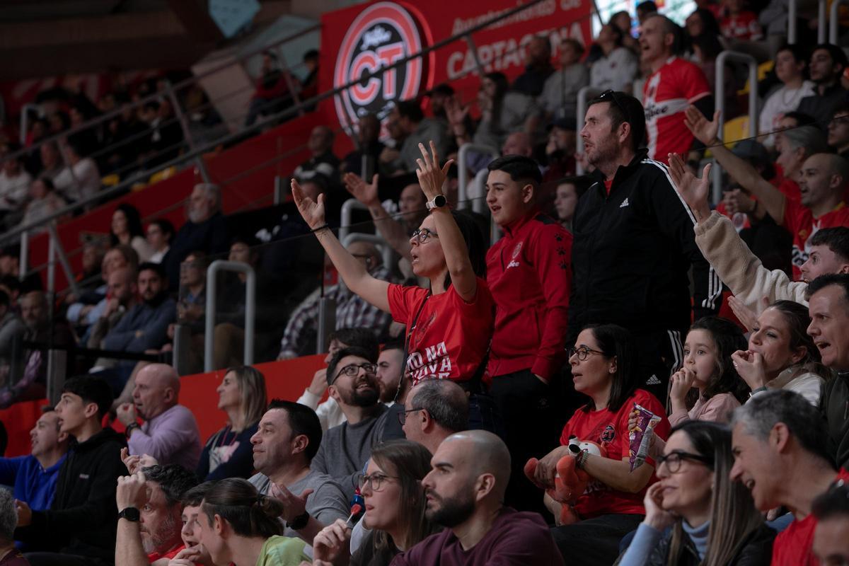 Las imágenes de la derrota de Jimbee Cartagena frente a Córdoba Las imágenes de la derrota de Jimbee Cartagena frente a Córdoba