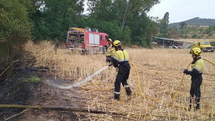 Extingeixen un incendi a la Font del Corb, a Solsona