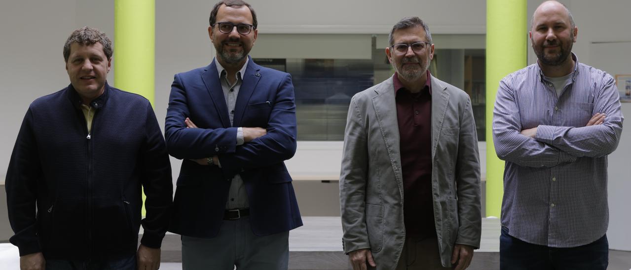 Juan Manuel Pérez, David Parra, Francisco Javier Gallego y Breogán Pato, máximos responsables de las cuatro áreas del Centro de Almacenamiento Energético.