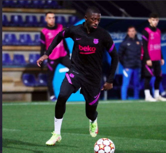 Dembélé, en un entrenamiento con el Barça.