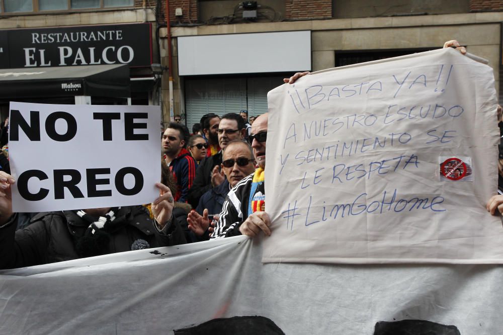 Protestas de la afición del Valencia CF