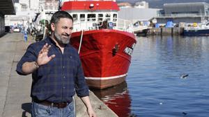 El líder de VOX, Santiago Abascal, visita el puerto de Ribeira, a 3 de febrero de 2024, en Ribeira, A Coruña, Galicia (España).