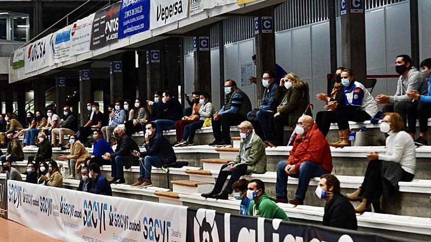 Pabellón Municipal con el aforo limitado a 100 personas.