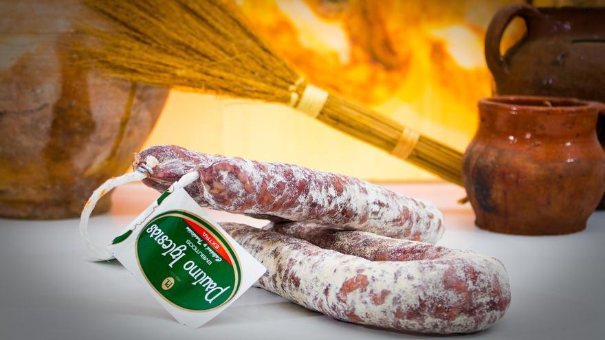 Chorizos y jamones de Paulino Iglesias, imprescindibles en tu mesa estas navidades