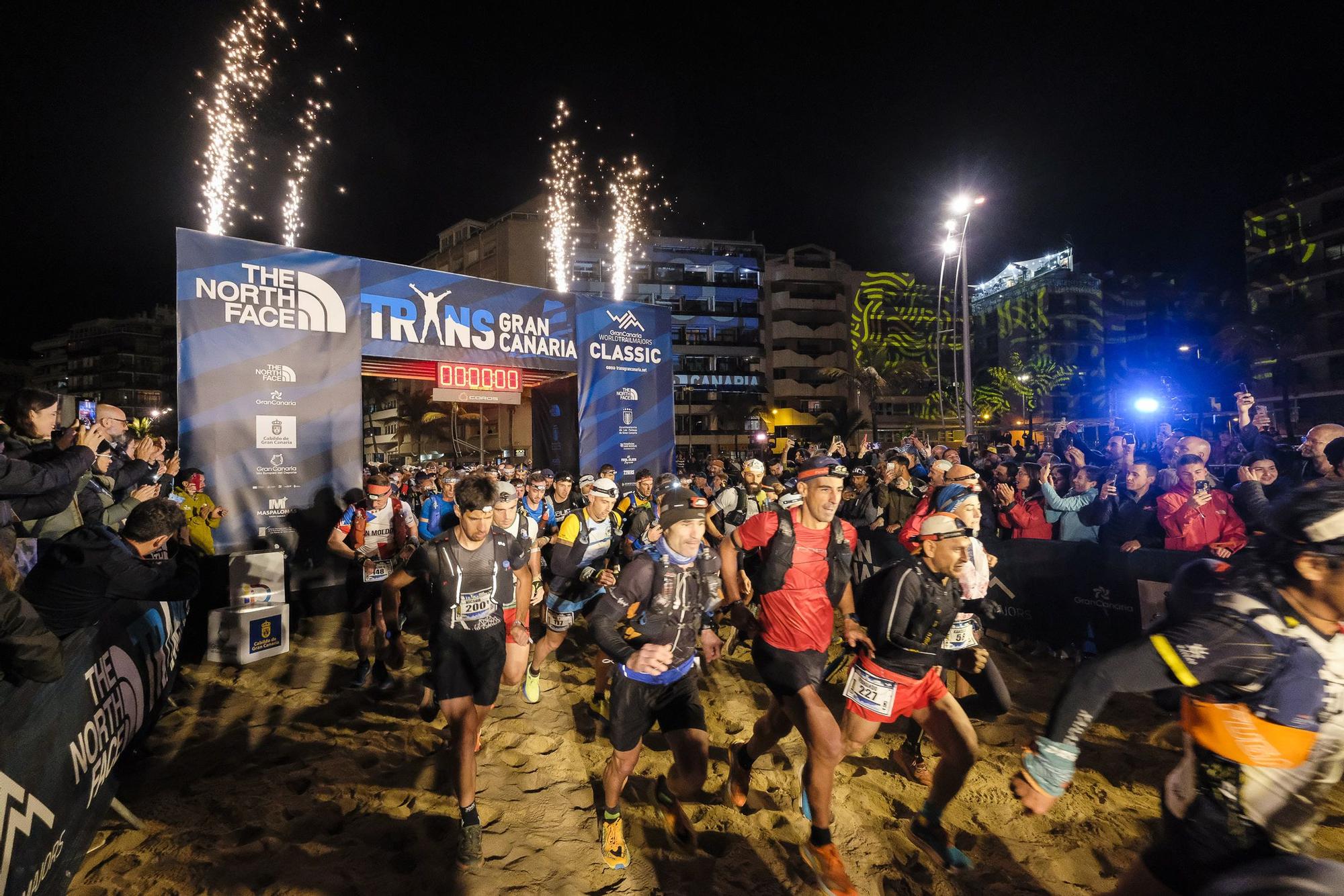 Salida de la Transgrancanaria en Las Canteras