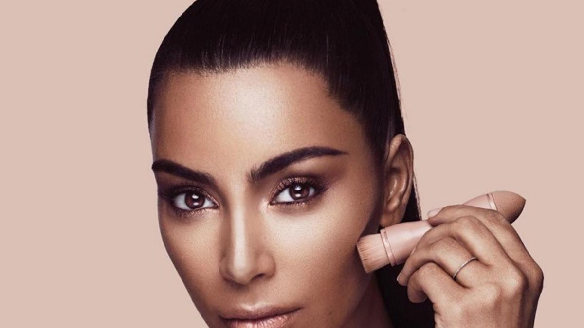 Kim Kardashian y su 'contour' kit