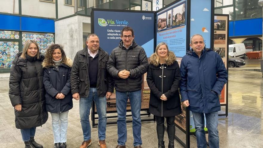 Una exposición muestra en detalle la Vía Verde de la Diputación