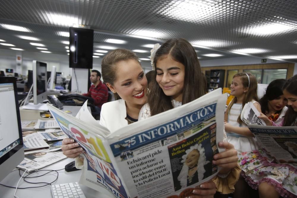 La Bellea del Foc y la Infantil, acompañadas de sus damas, visitaron la redacción del periódico y respondieron a las preguntas de los lectores en un encuentro digital