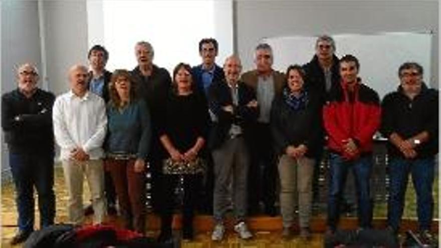 Els nous integrants del Consell, amb el president al centre.