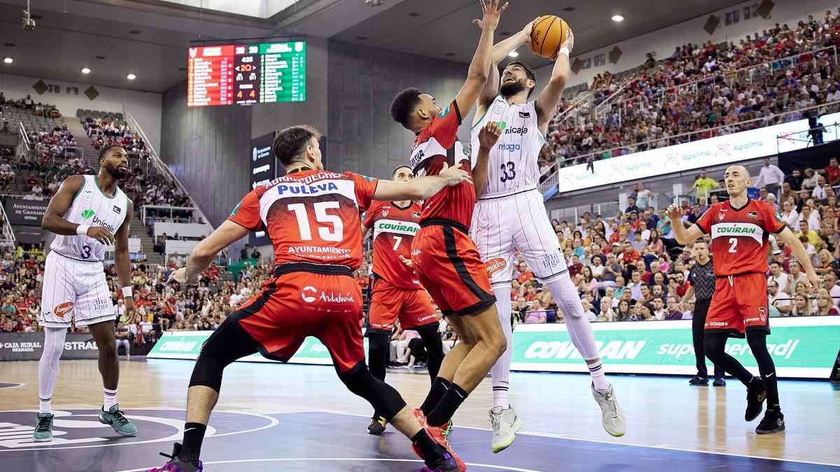 Kilian Tillie, en el partido celebrado en Granada.
