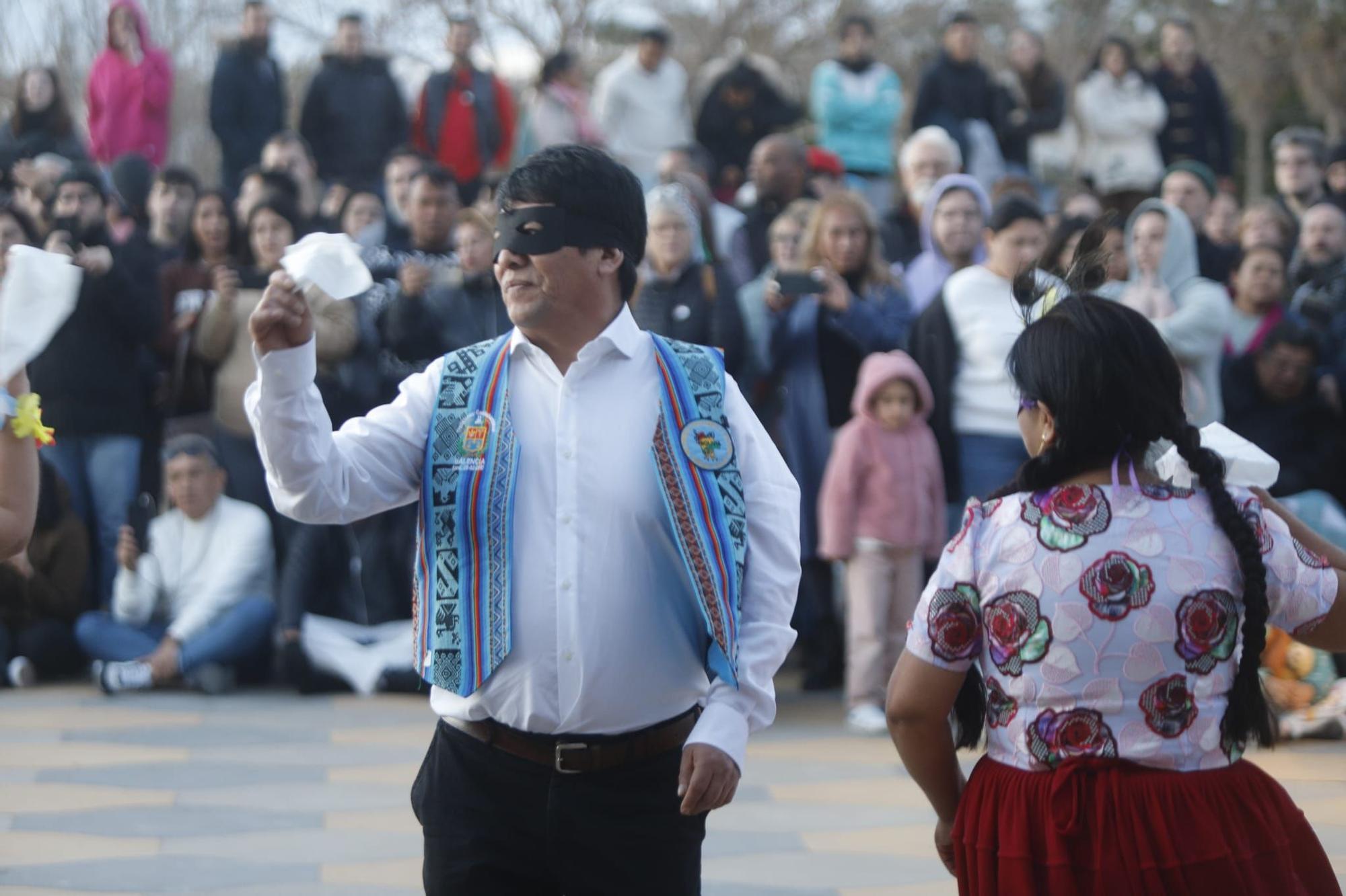 Russafa empieza su carnaval con el pregón a una semana del gran desfile