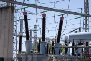 L'Hospitalet y Endesa pactan más inversión para paliar los recientes cortes de luz en la ciudad