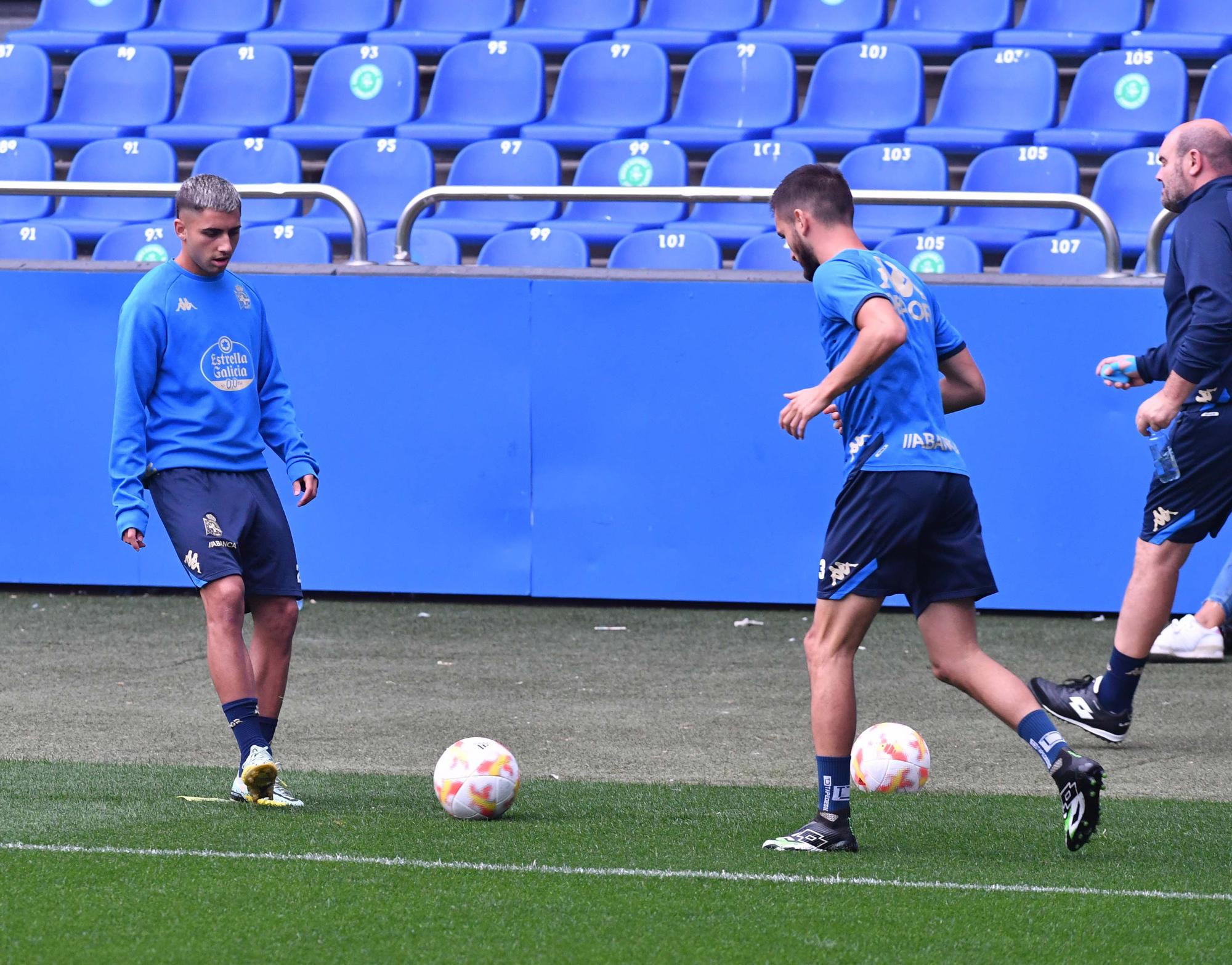 Óscar Cano toma las riendas del Dépor con su primer entrenamiento en Riazor