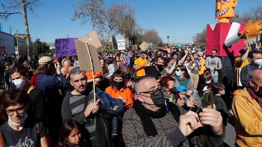 Manifestación de Cuidem Benimaclet contra el PAI