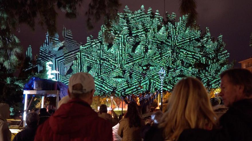 Palma enciende la Navidad: la ciudad se llena de luces navideñas para animar las fiestas