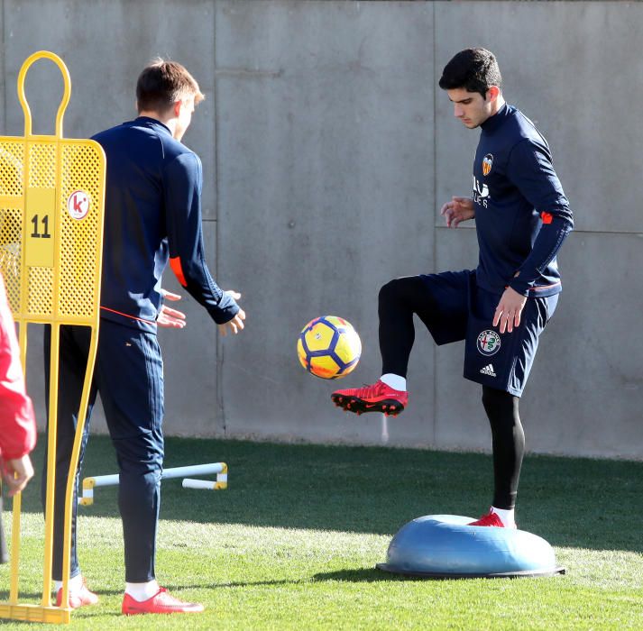 Guedes y Garay se suman al trabajo con el grupo