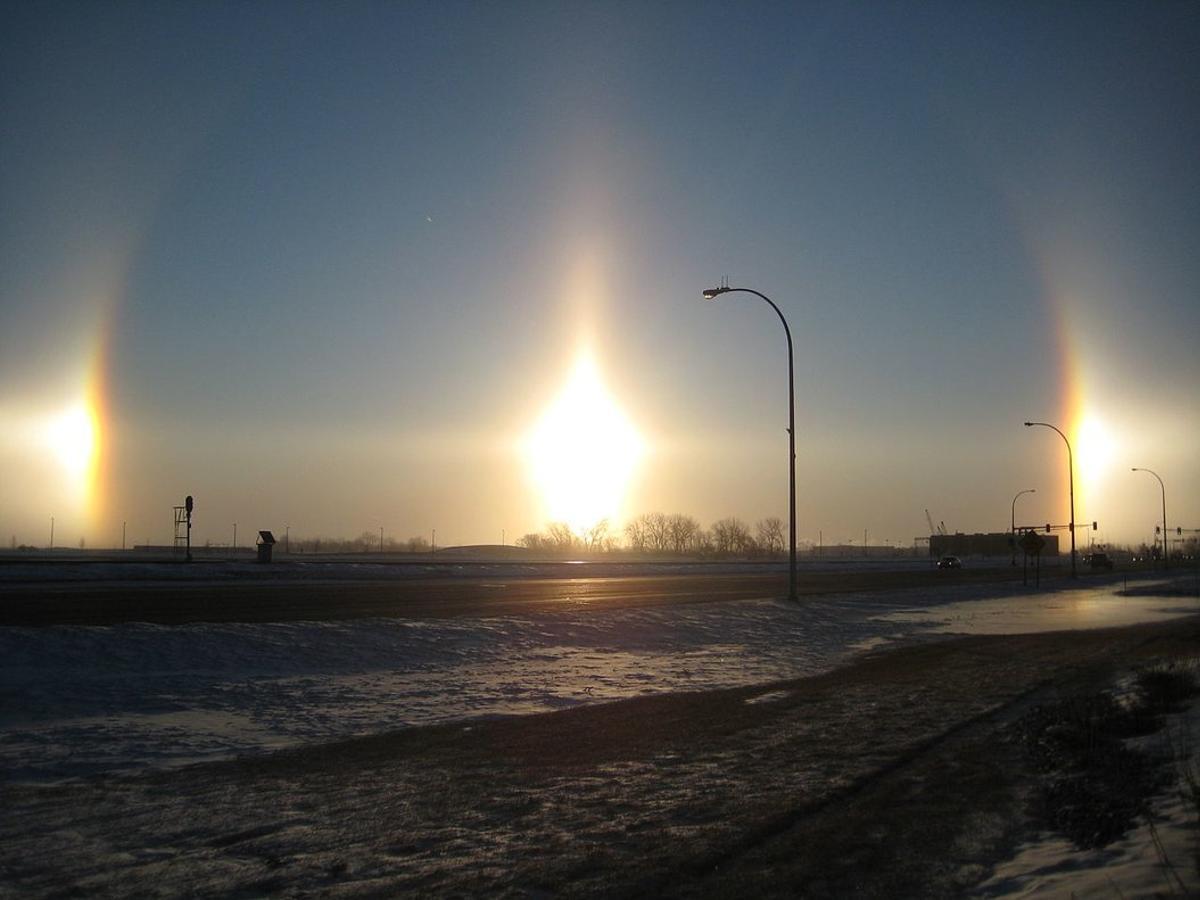 1280px-fargo sundogs 2 18 09