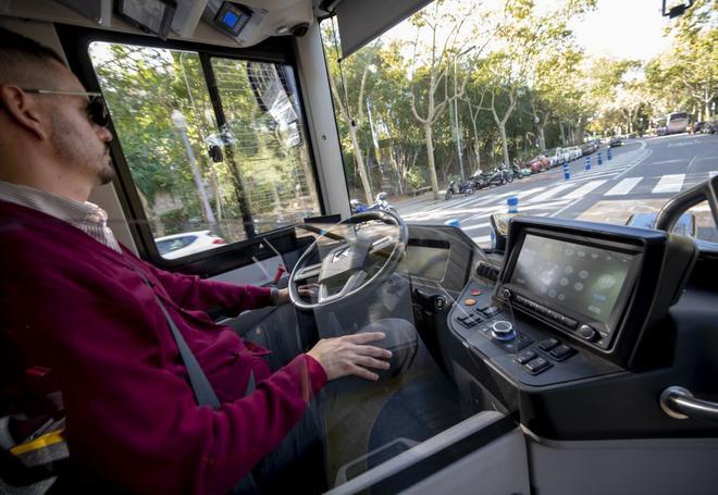 Un bus autònom circula durant  10 dies a Montjuïc