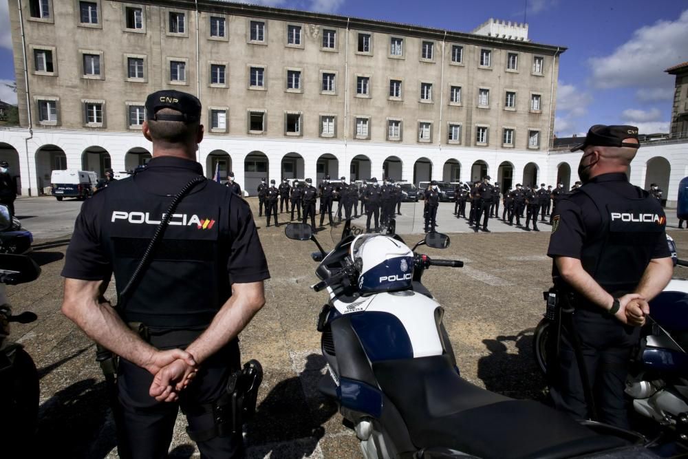 Presentación en Oviedo de los 50 agentes en prácticas de la Policía Nacional