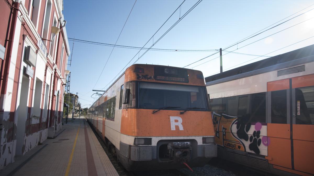 Dos trens es creuen a l&#039;estació de Calaf