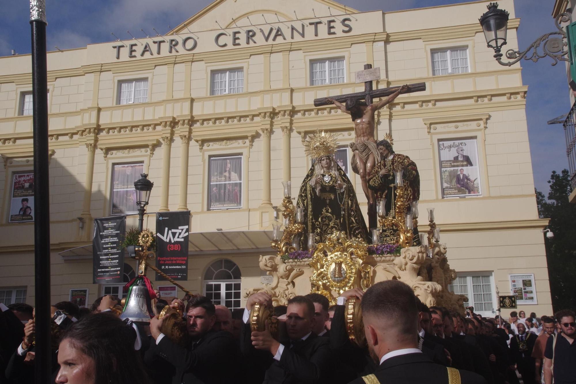 Procesión de la hermandad del Puerto de la Torre por el Centro de Málaga