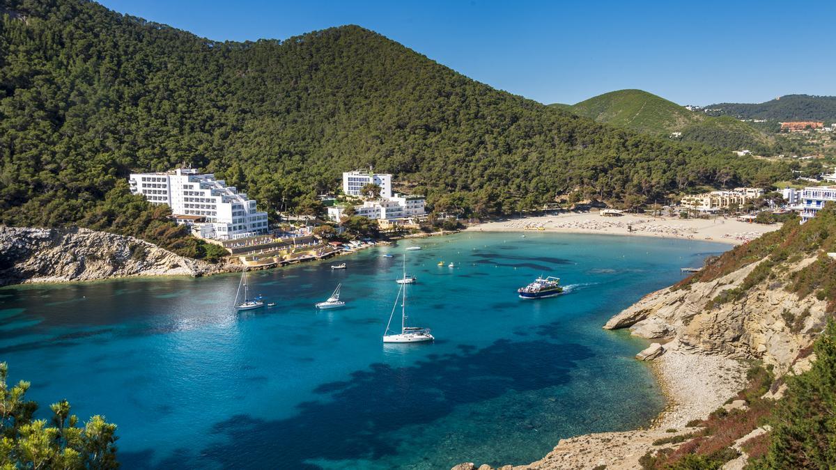 Descubre las mejores playas y calas de Ibiza