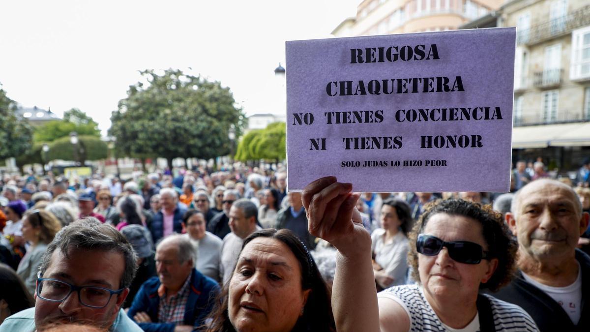 Manifestación en contra de la moción de censura en Lugo este jueves.