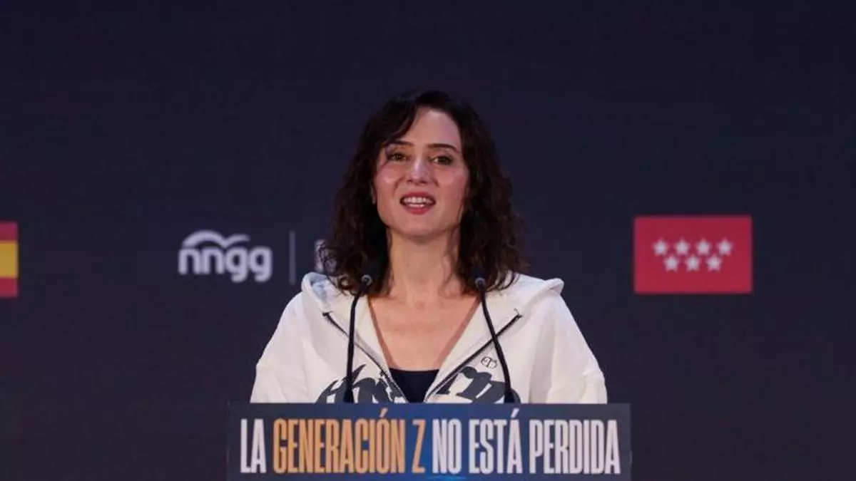 Ayuso, sobre el alcalde de Móstoles: "Que no cuenten con nosotros para desguazar la vida de una persona"
