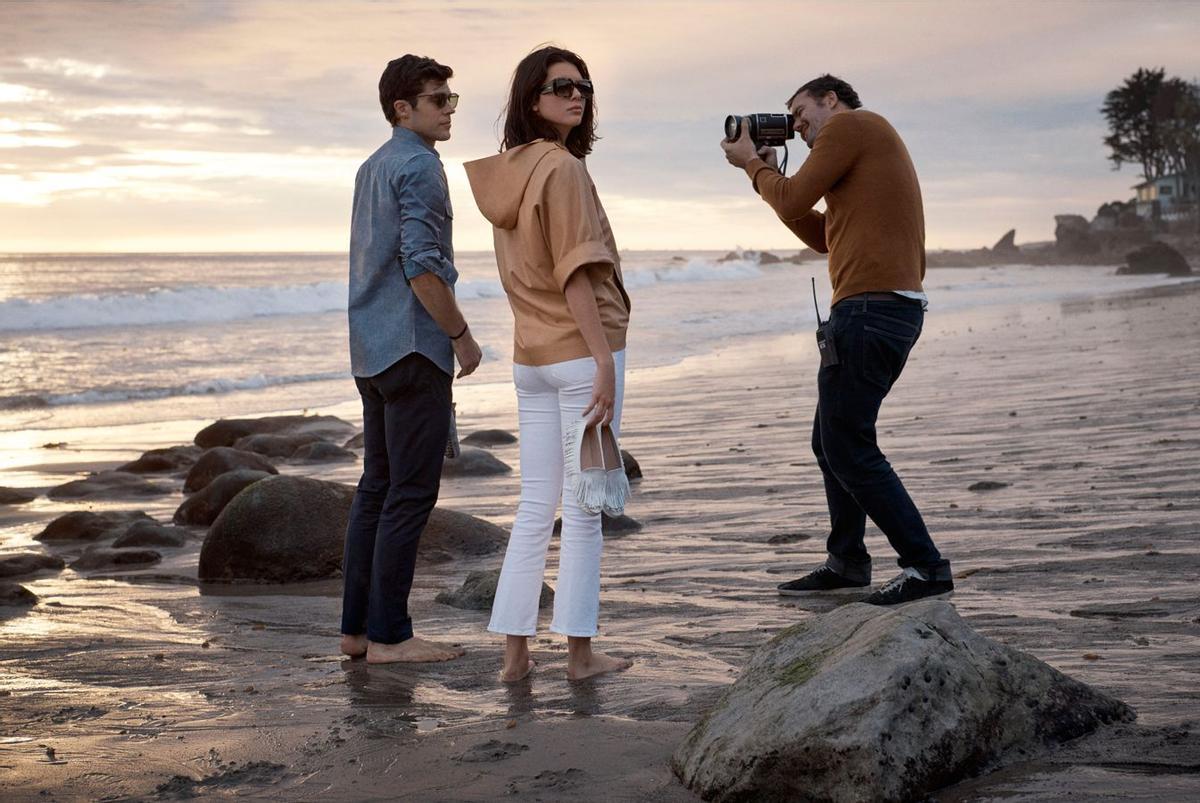 Kendall Jenner y Roberto Bolle en la playa para la campaña Primavera-Verano 2018 de Tod's