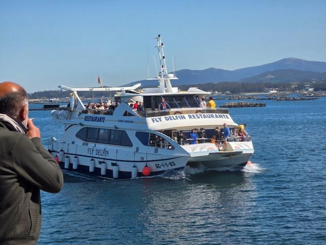 Catamaranes de O Grove: avante toda y sin detenerse en todo el día