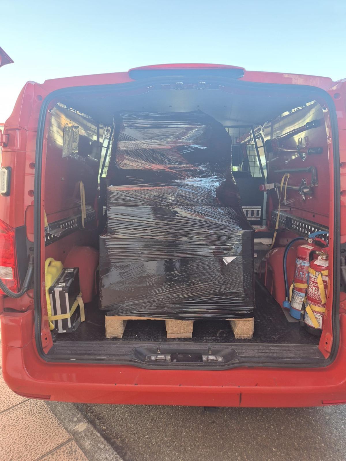 Galería | El equipo de bomberos de la Diputación de Badajoz trabajará en las labores de rescate en una zona turística de Caracas