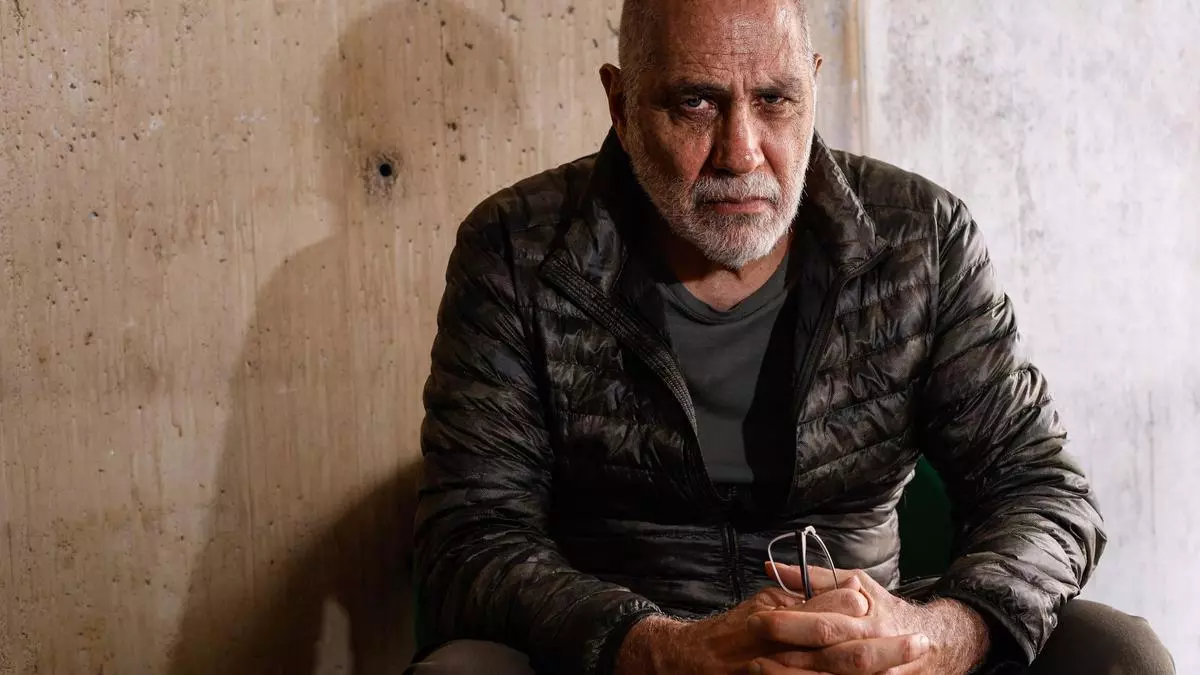Guillermo Arriaga: "En la calle aprendí que la violencia no sirve de nada. El tipo callado da más miedo que el gallito"