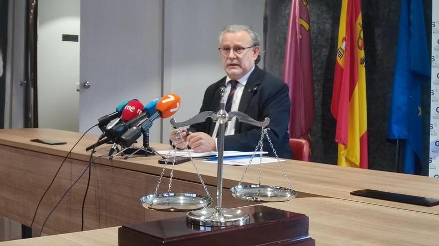 Los graduados sociales avalan que las mutuas "controlen y gestionen" las bajas médicas para frenar el absentismo laboral en la Región