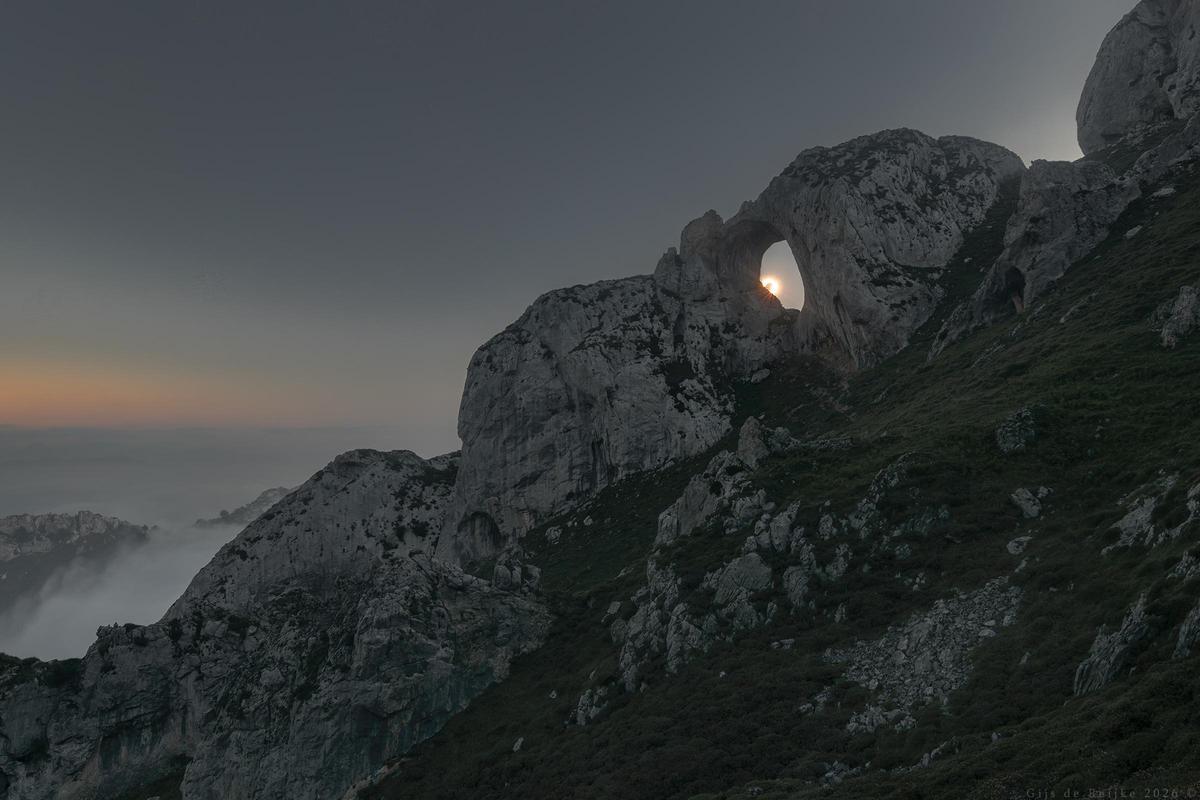 Fotografía tomada por de Reijke, "la masa de nubes por debajo"