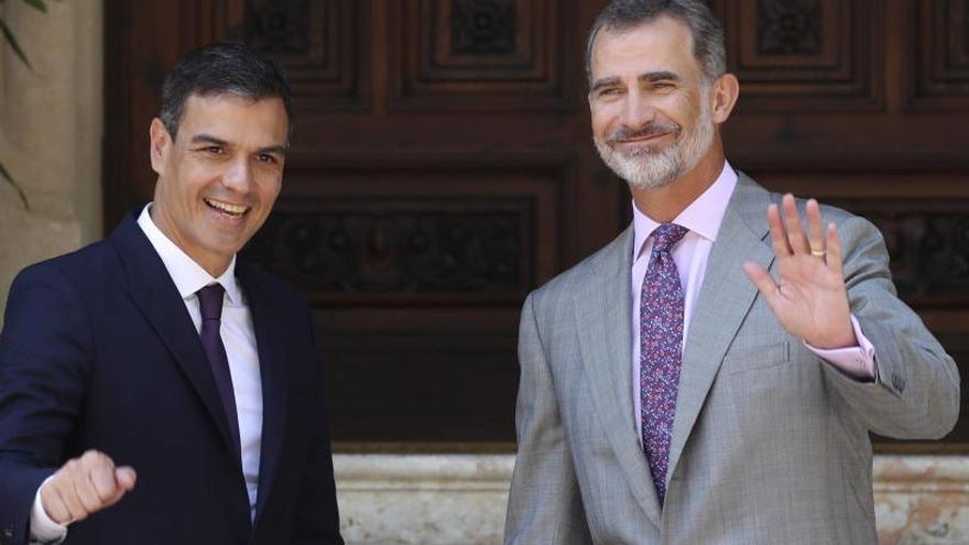 Pedro Sánchez despacha con el Rey en Marivent.