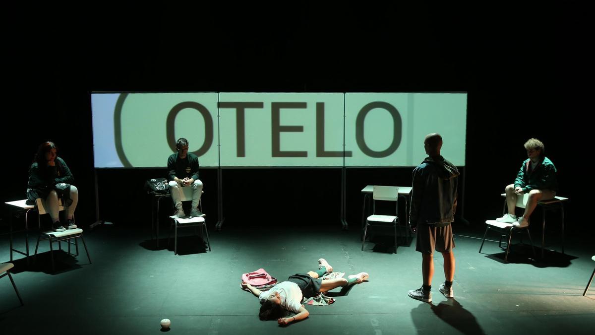 El Teatro Cánovas reanuda su actividad con 'Otelo #enlared' de la compañía El Aedo.