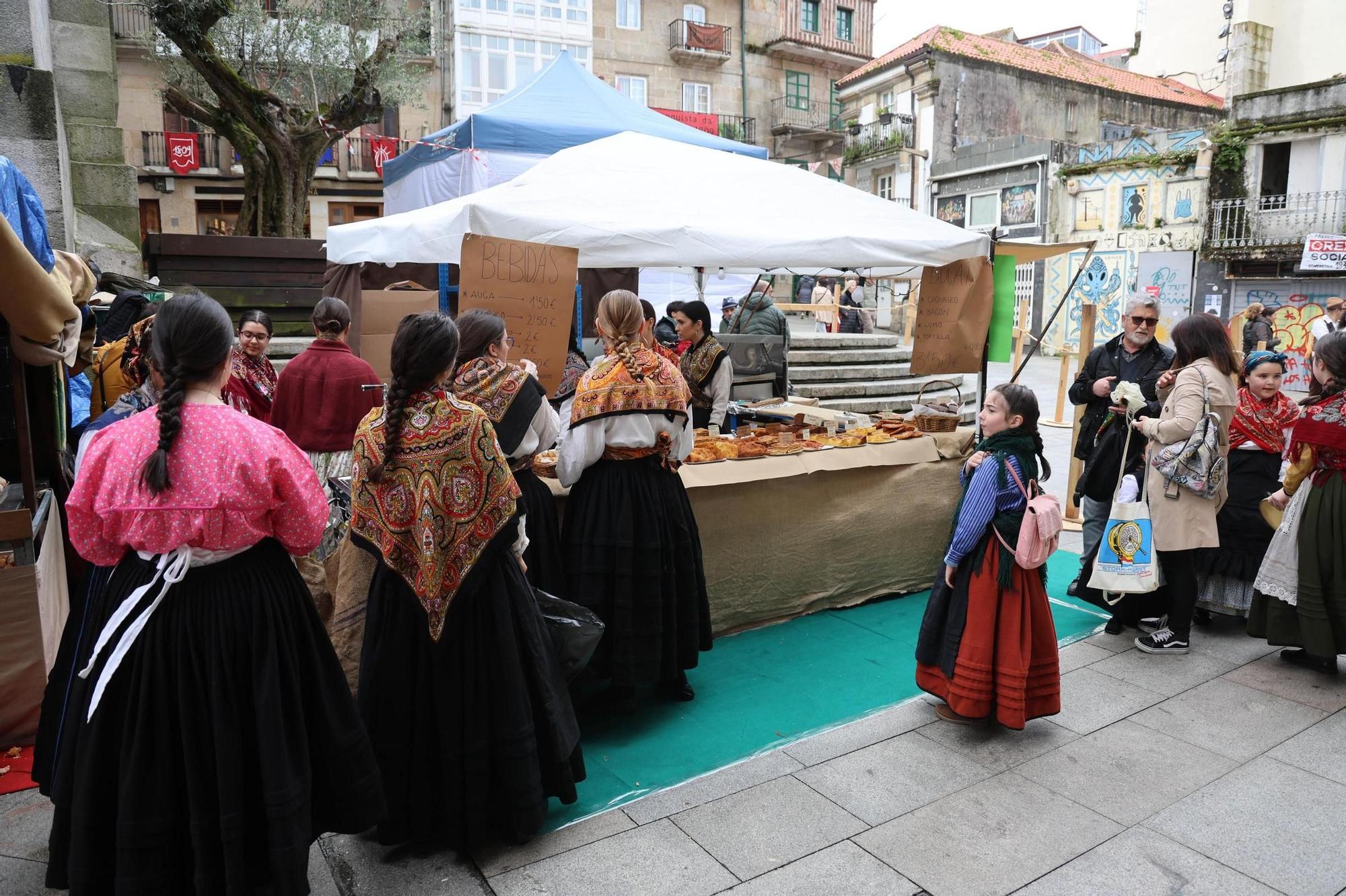 Vigo sale a la calle para 'expulsar' a los franceses: las mejores imágenes de la Reconquista