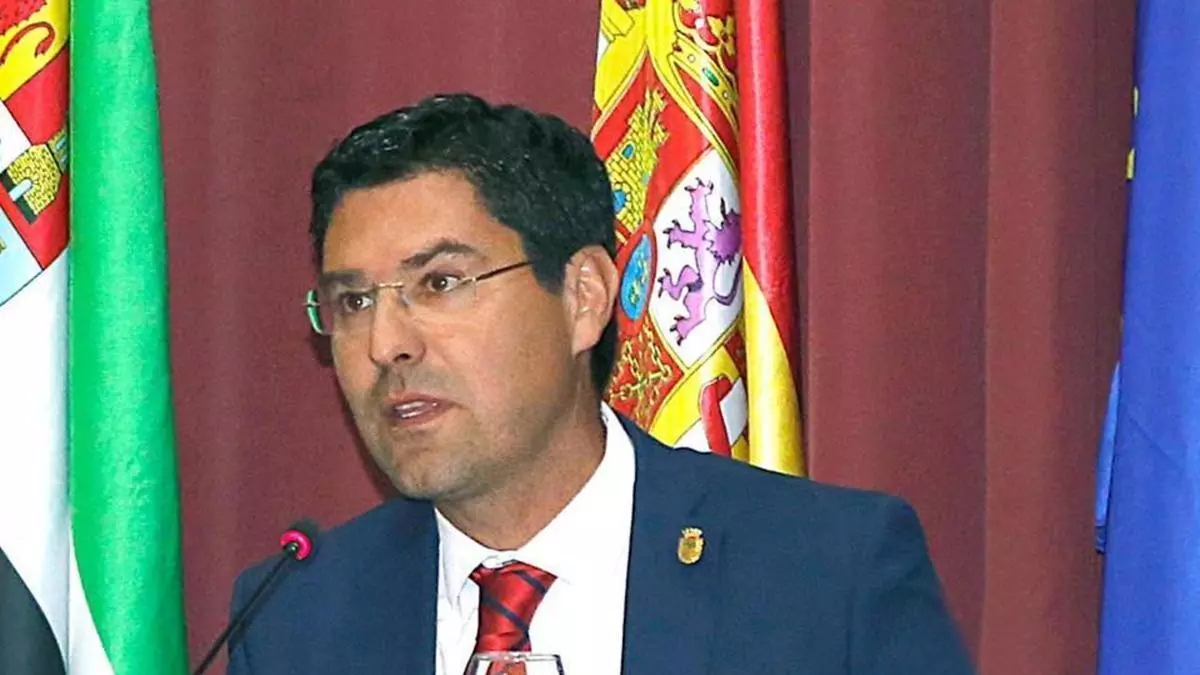 Ramón Díaz: «La finca comunal albergará mayor planta de aceites esenciales y hierbas aromáticas de Europa»
