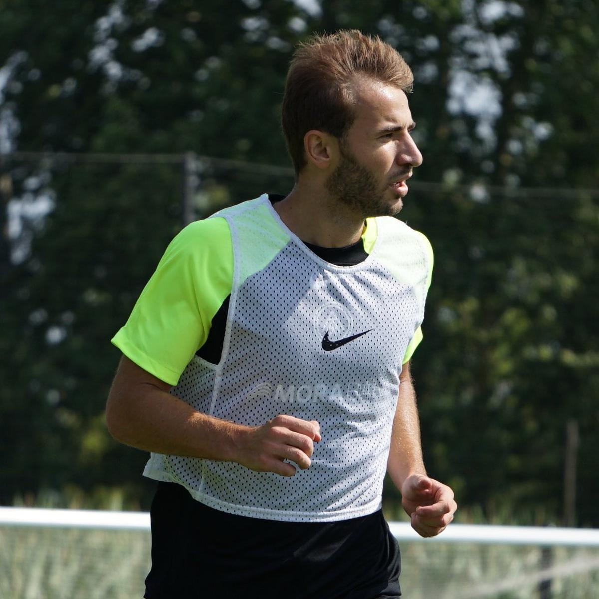 Sergi Samper se entrena con el FC Andorra después de dejar el Vissel Kobe