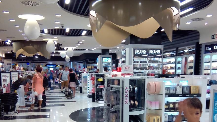 Adjudiquen el negoci milionari de les botigues «duty free» a l’aeroport de Girona