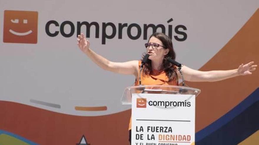 La vicepresidenta del Consell, Mónica Oltra, durante un acto de Compromís en Alicante, ayer.