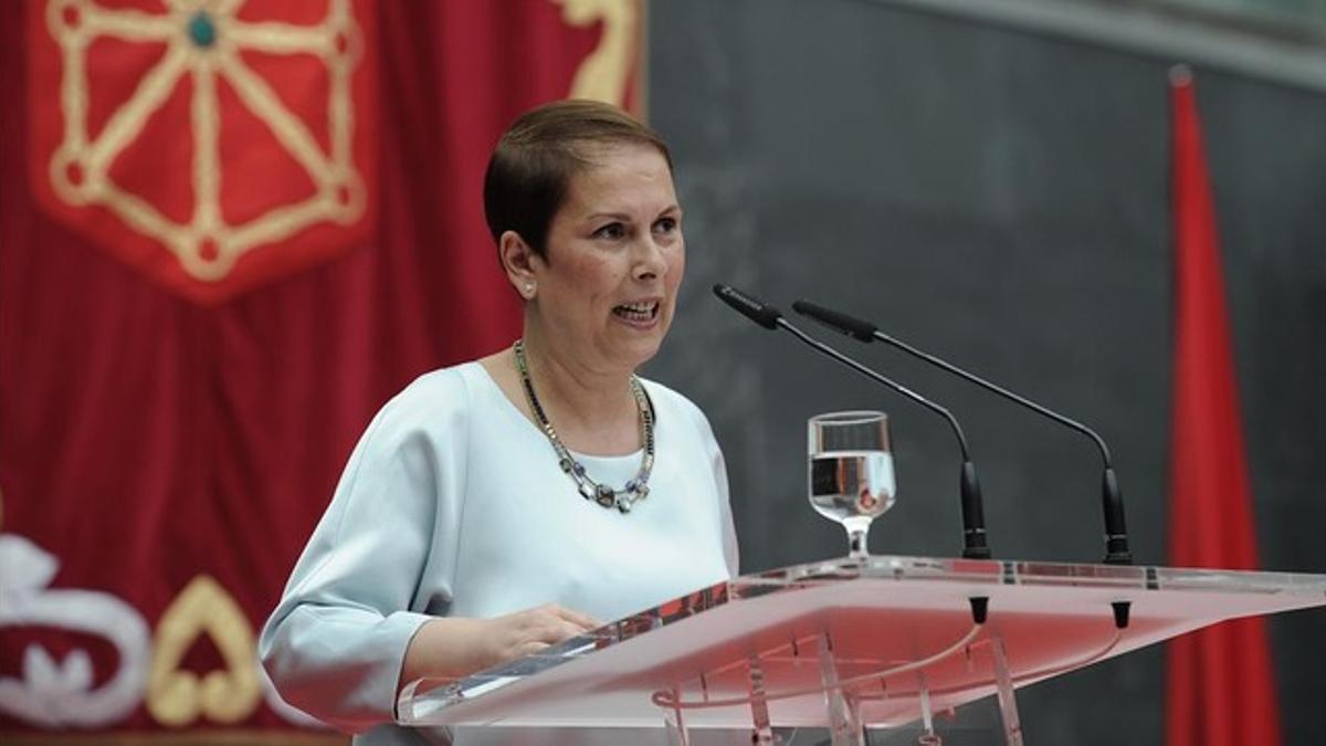 La nueva presidenta de Navarra, Uxue Barkos, en su toma de posesión.