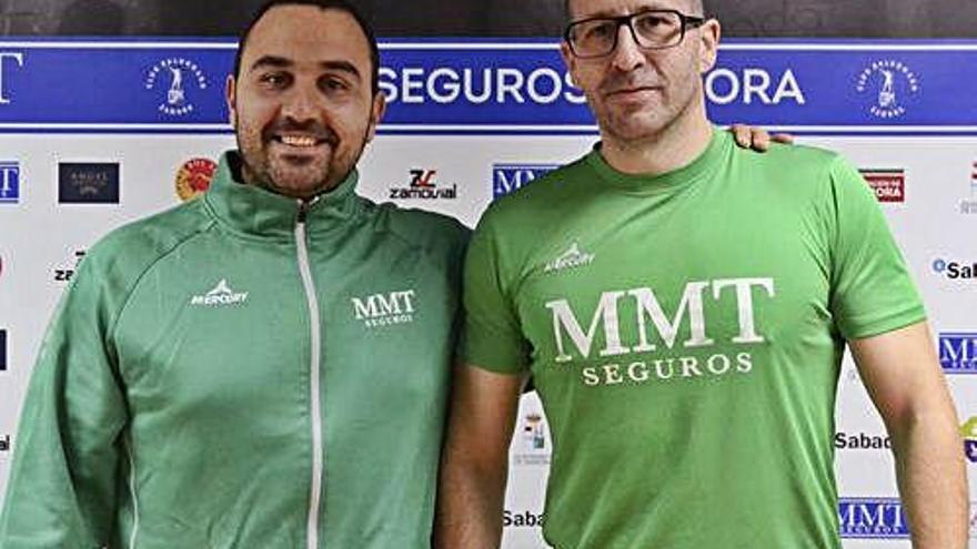 Leo Álvarez e Iñaki Gómez posan juntos ayer antes de la rueda de prensa en el Ángel Nieto.