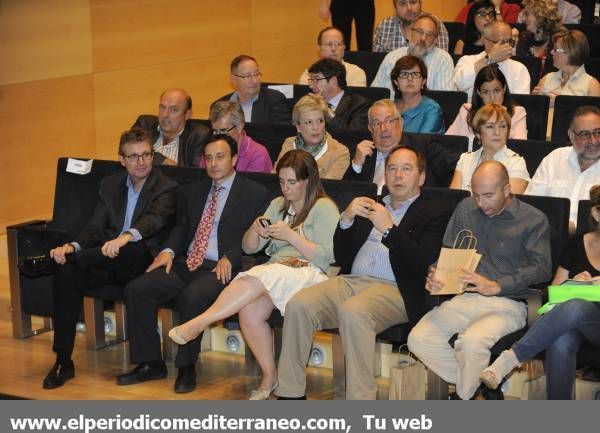 Conferencia de Niño Becerra en Castellón